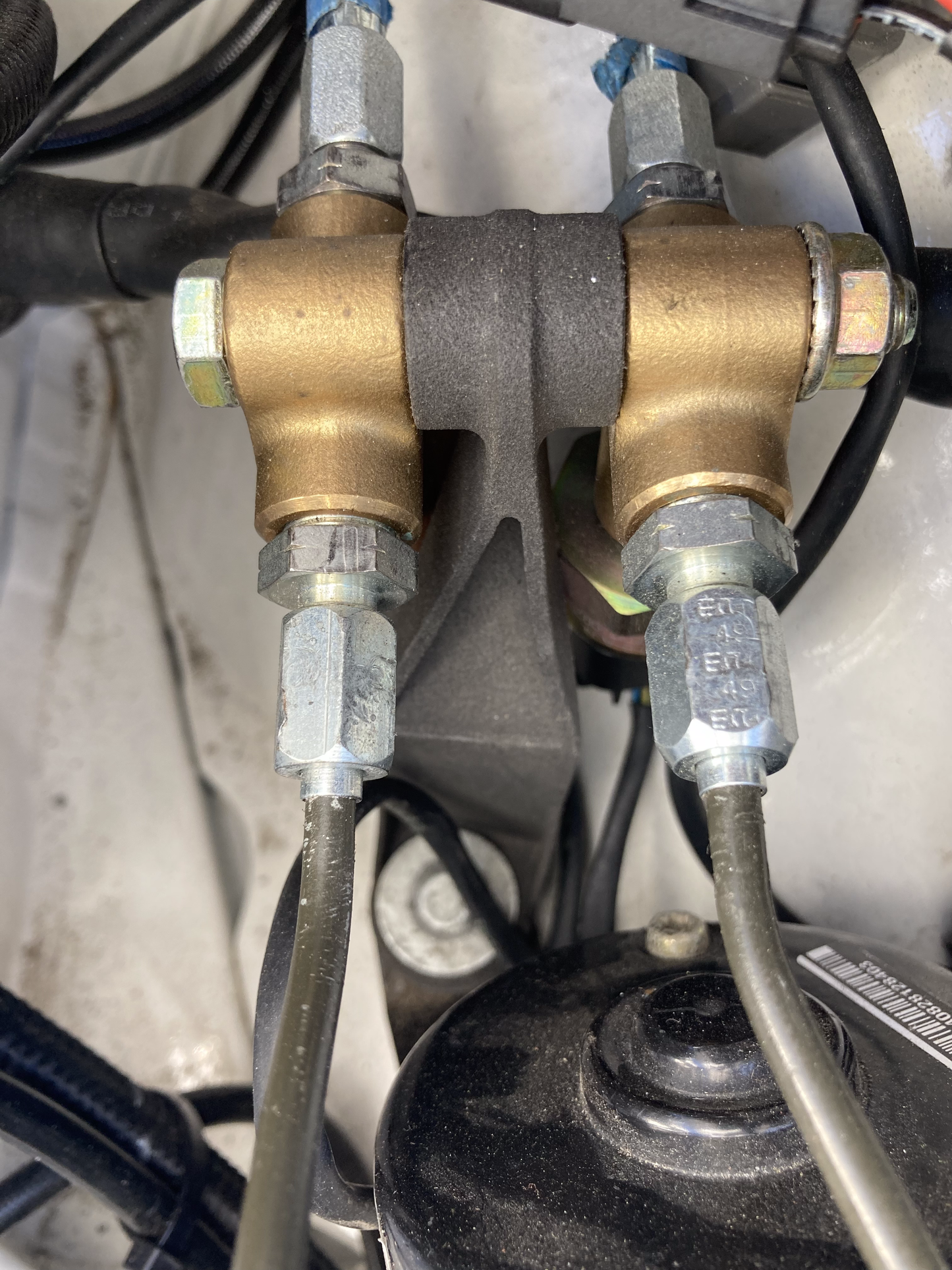 STROM MK60 Brake Pressure Sensor Tee and Bracket