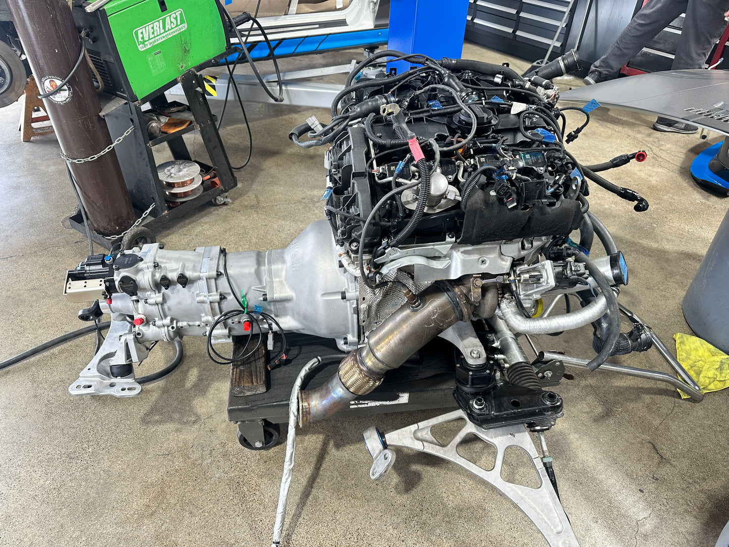 Holinger SG3 Pneumatic 6 Speed Sequential Transmission