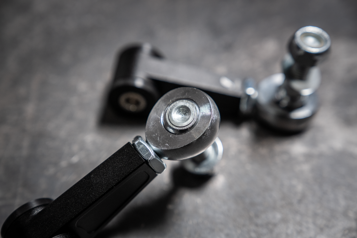 E36, Z4, E46 Adjustable Swaybar Endlinks (Aftermarket Sway Bar)