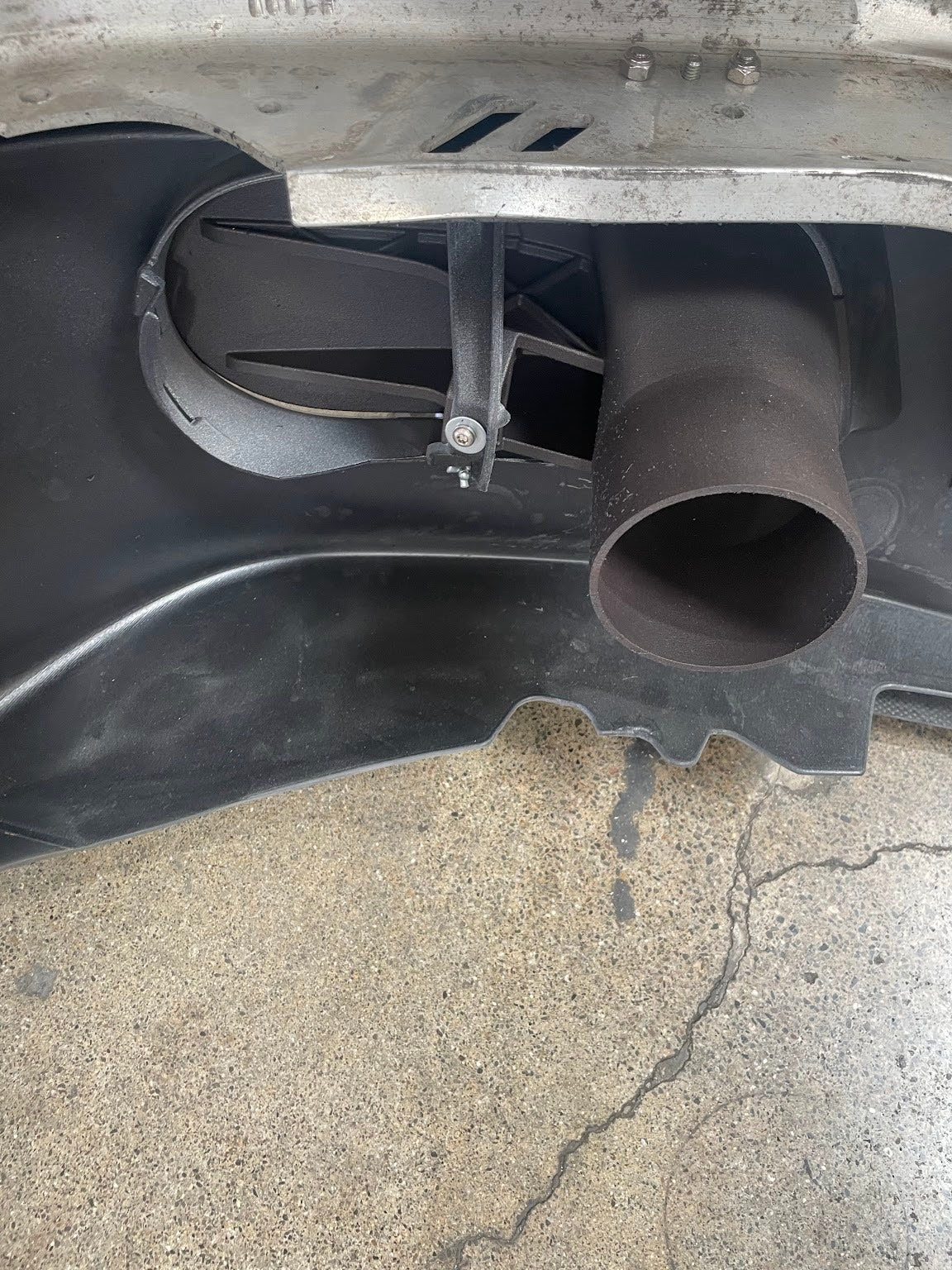 99.00122 E46 M3 Bumper Brake Duct set