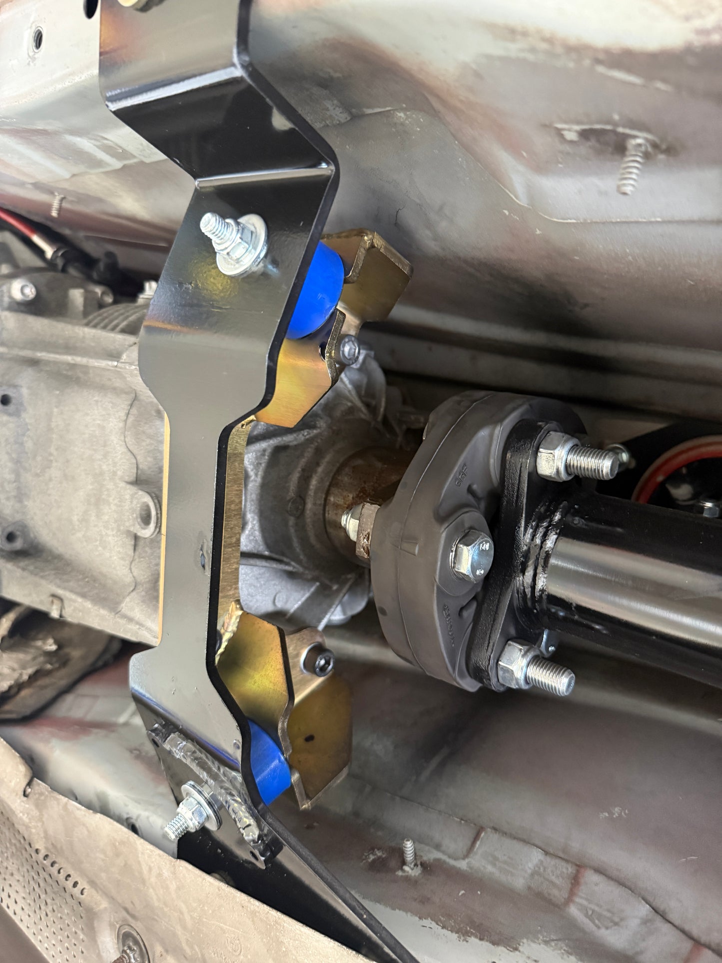 E36 - B48 GS6-37 or GS6-53 Transmission Lower Mount