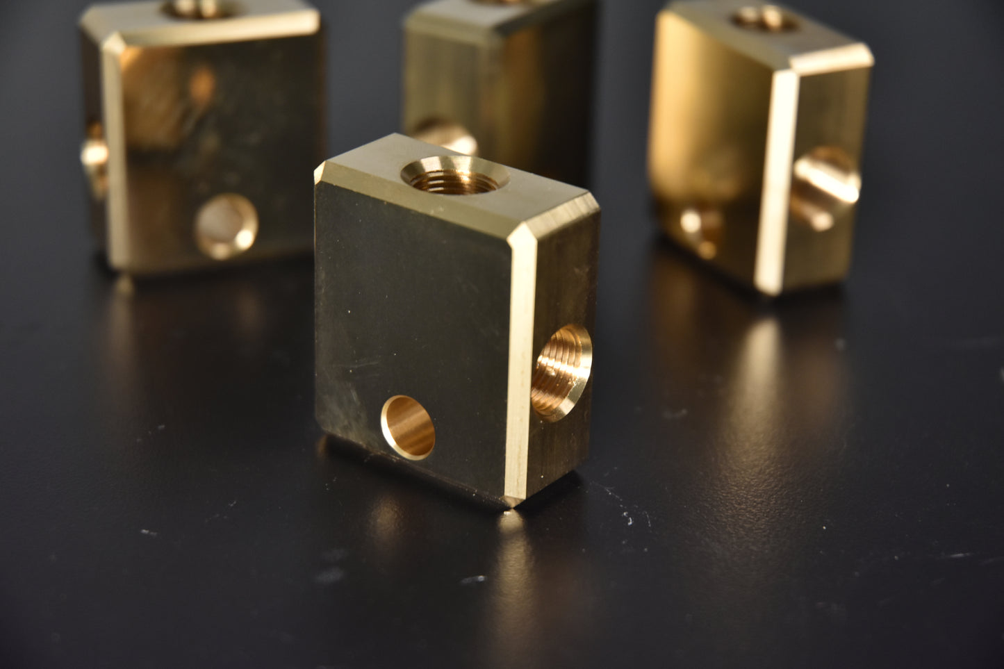 MK60 Pressure Sensor Adapter - M12x1.0 Bubble Flare Tee Fitting