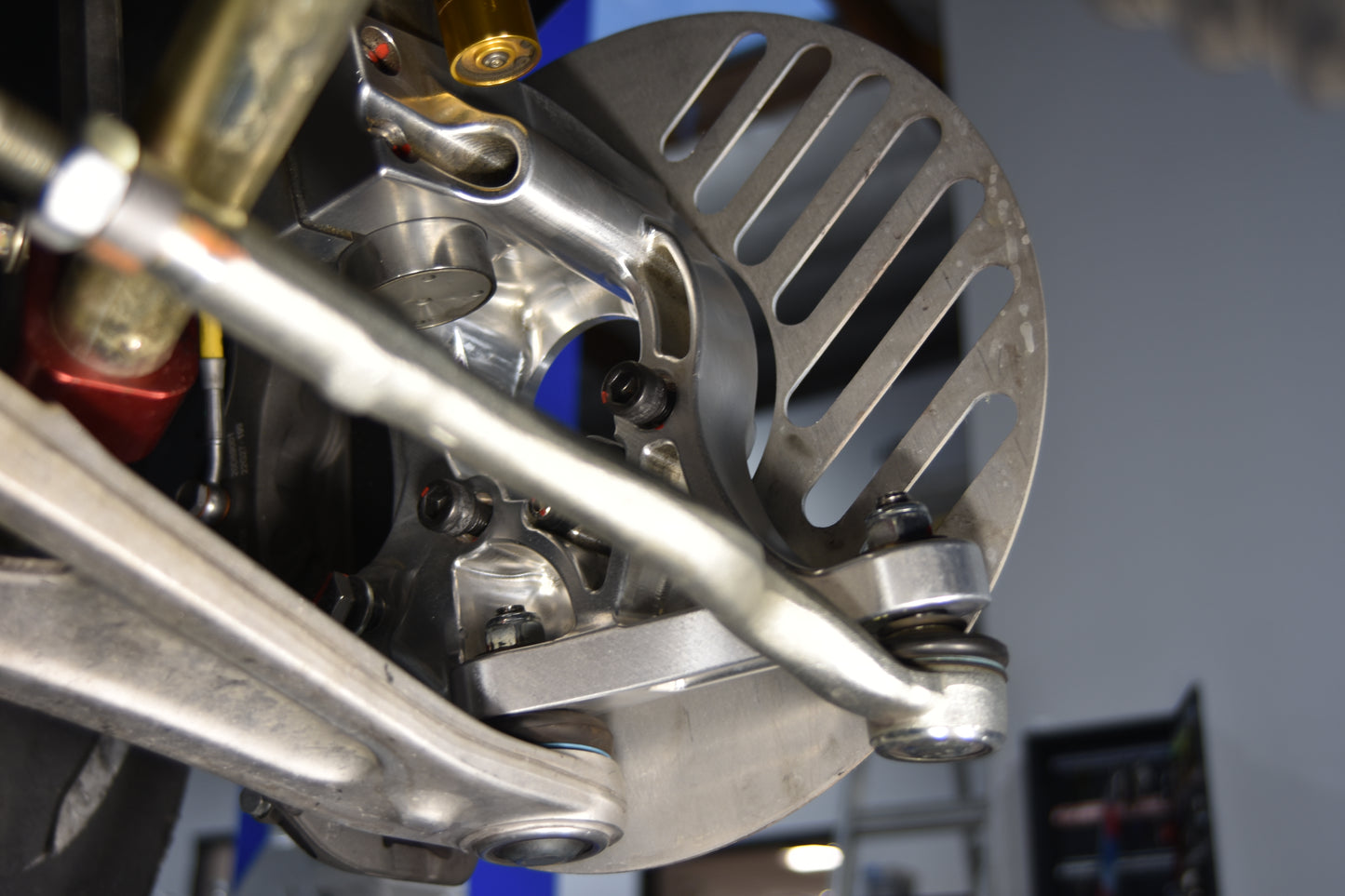 Brake Backing Plates for Strom Billet E46 Upright