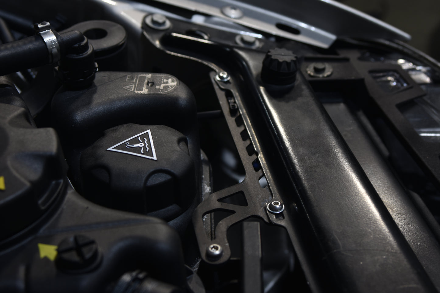 STROM B46 Expansion Tank Mounts