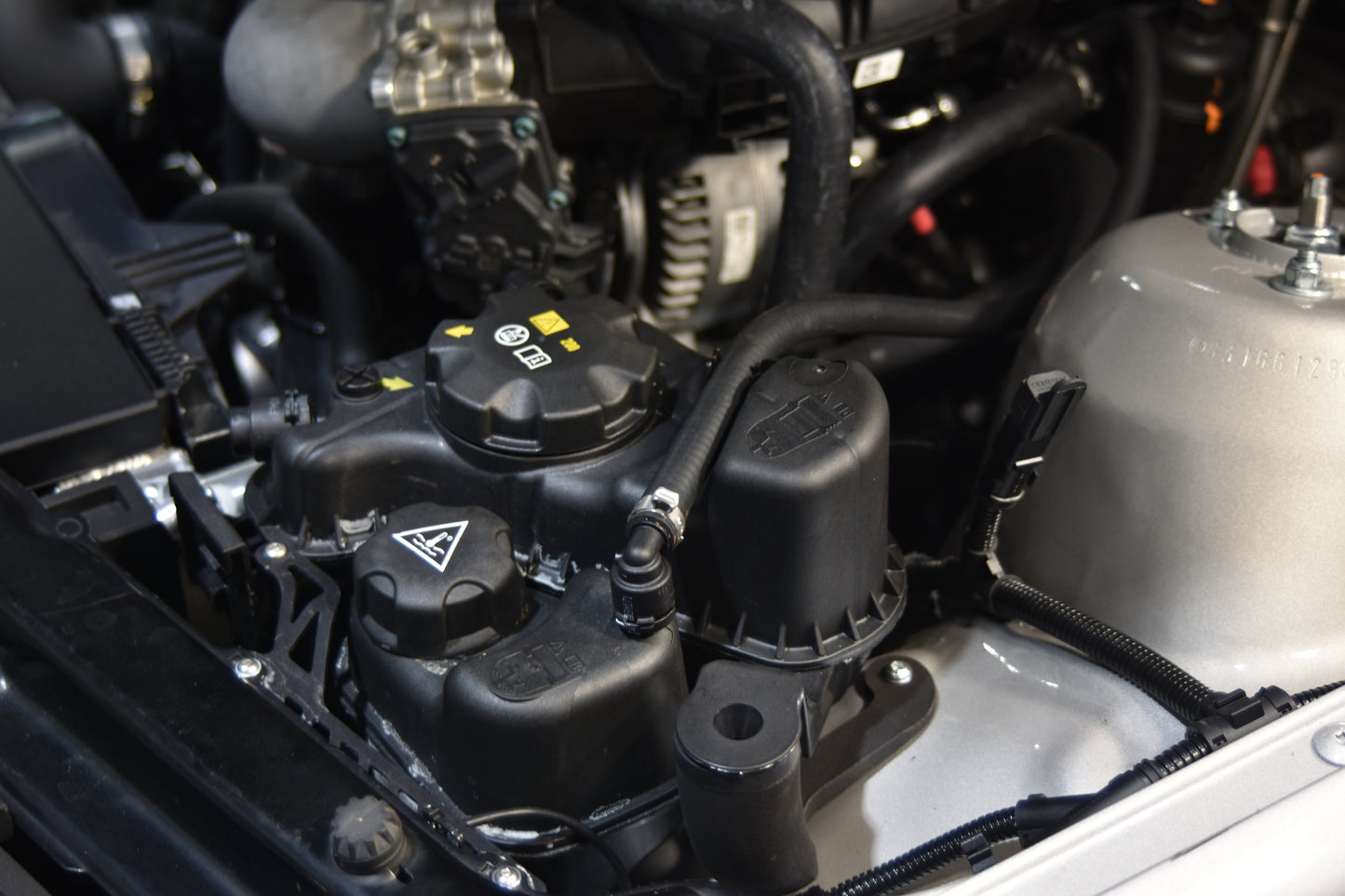 STROM B46 Expansion Tank Mounts