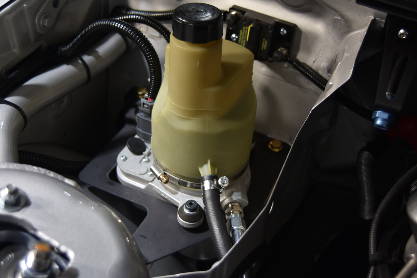 E46 Volvo Power Steering Lines and Mount Kit