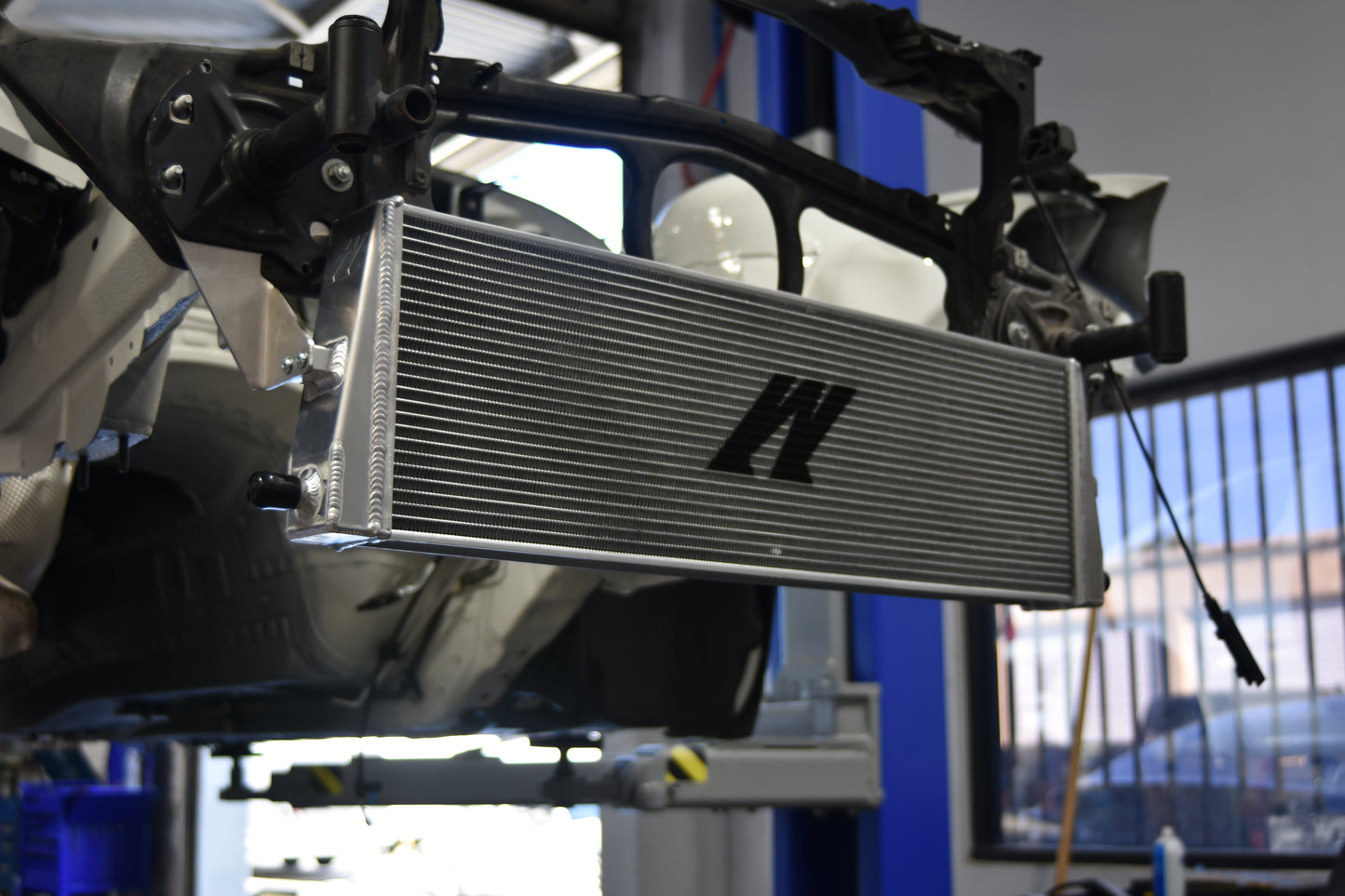 Mishimoto 750hp Intercooler - Universal Air-to-Water Heat Exchanger