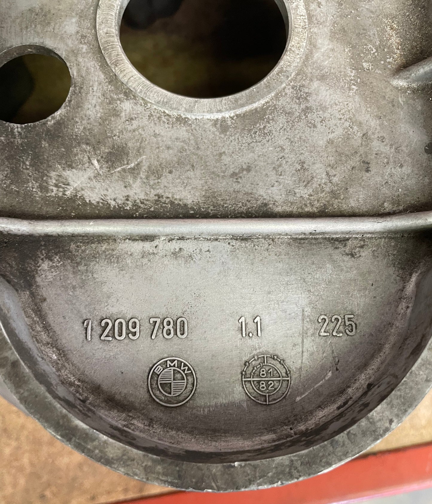 BMW Transmission Bell Housing 1 209 780
