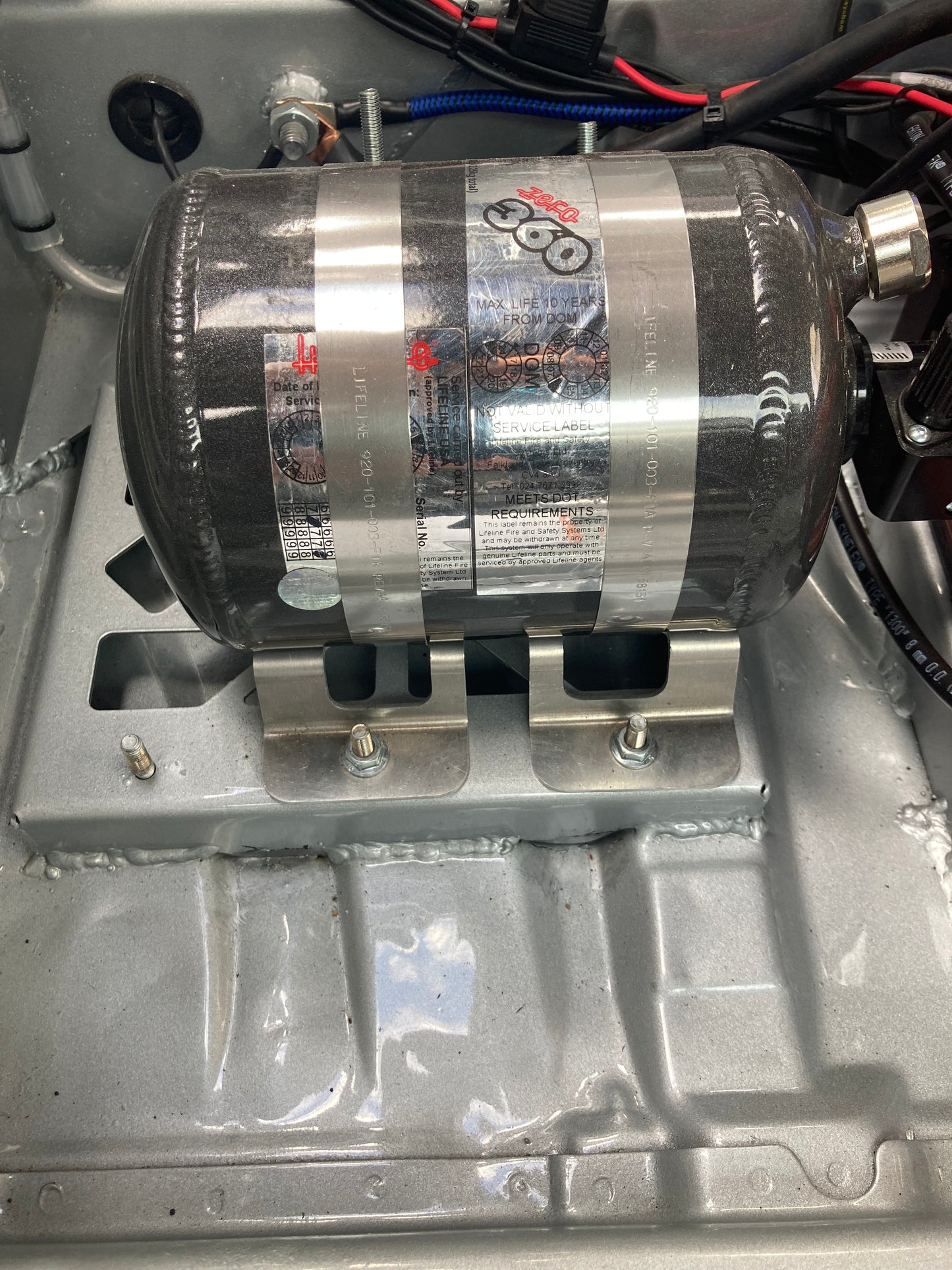 99.00031 E46 Fire Bottle Mount Kit