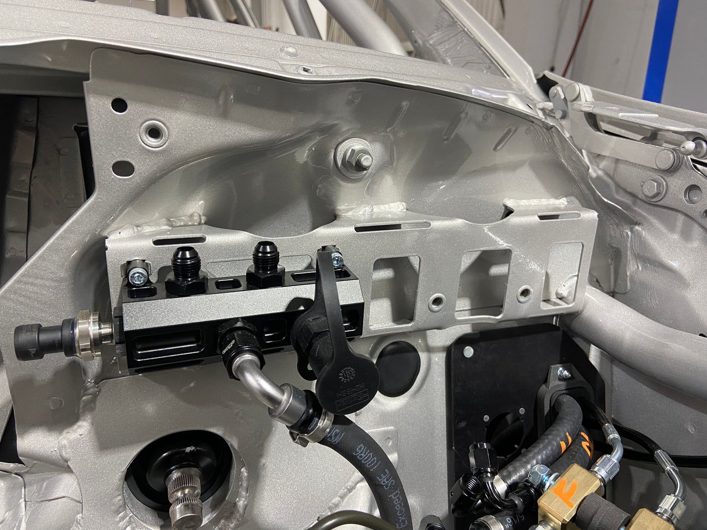 STROM B48 Brake Reservoir/Fuel Block Mount