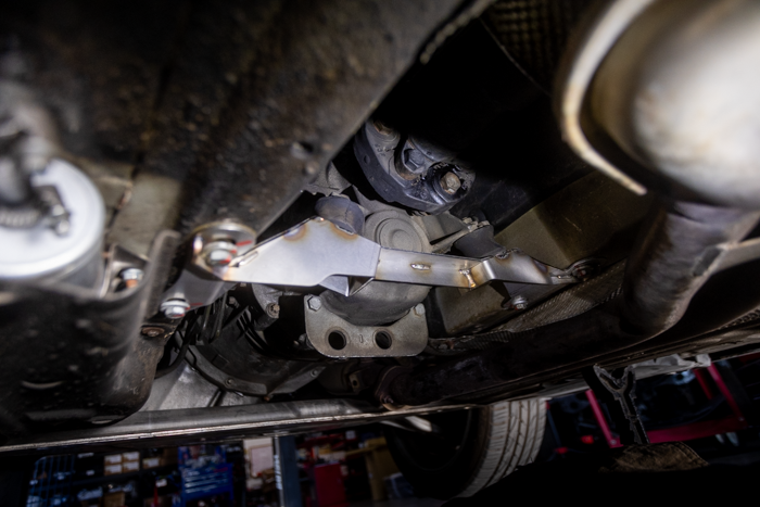 E46 5 Speed Heavy Duty Transmission Brace - 325, 330