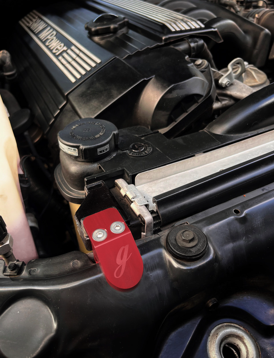 E36 & Z3 Billet Radiator Bracket (Clip Upgrade)- 318, 325, 328, M3, Z3, Z3M - 17111723341