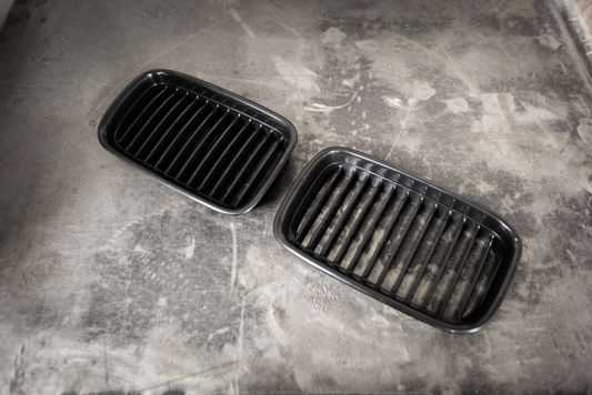 E36 (92-95) Matte Black Kidney Grille Set - 51138122237, 51138122238